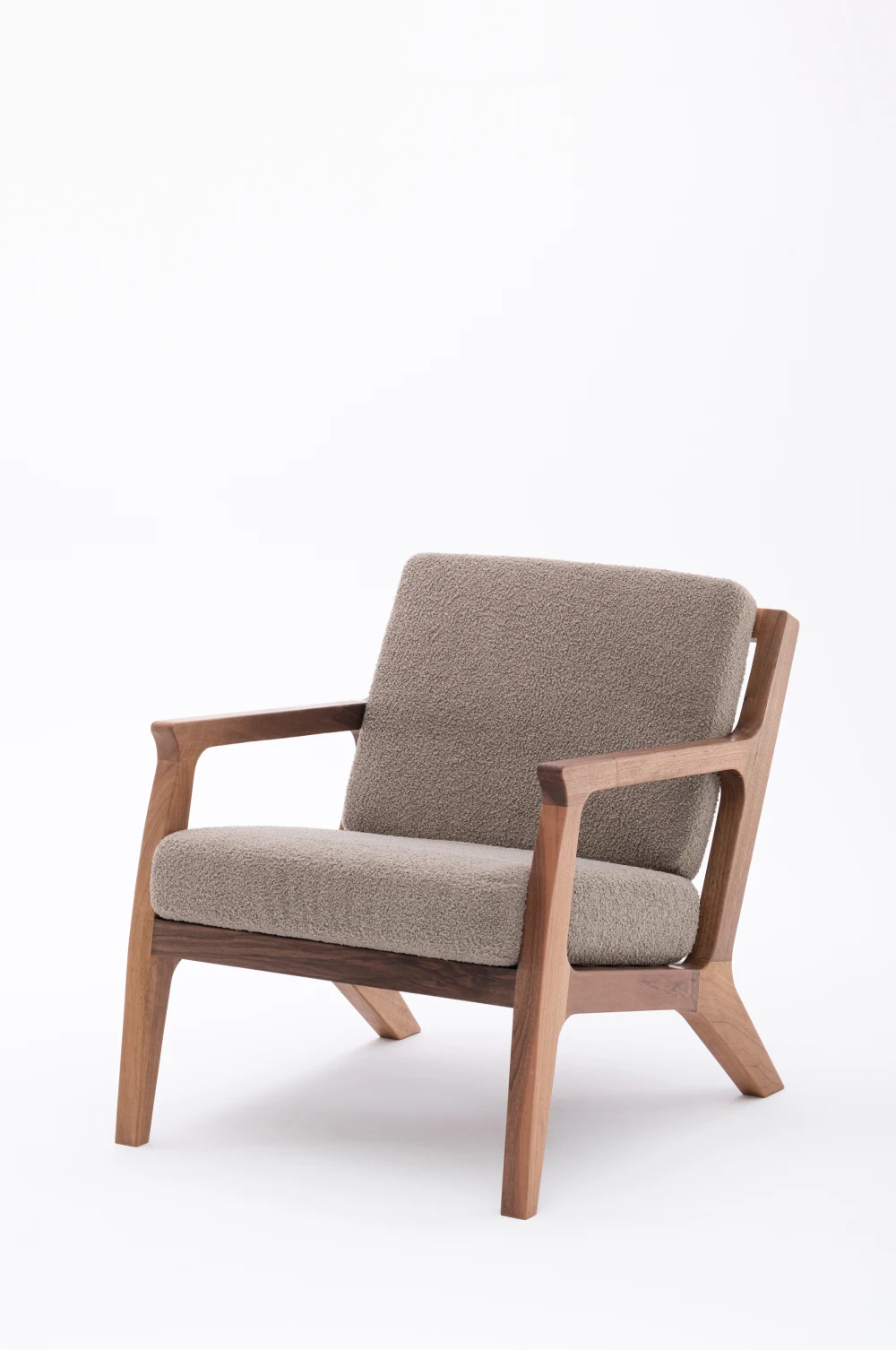 MILA - Mid-Century Modern Lounge Solid Hardwood Chair